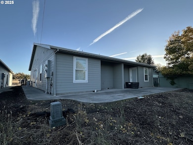 205 W Nesbitt St, Goldendale, WA 98620 - photo 7