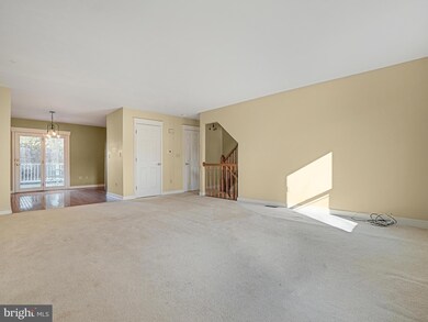 654 Knightsbridge Dr, Hagerstown, MD 21740 - photo 6