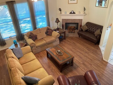 8914 Starlamp Ln, Houston, TX 77095 - photo 2