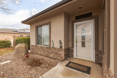 330 N 560 W, La Verkin-Porter Team (4 of
