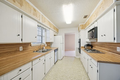 2311 Lange St, Greenville, TX 75402 - photo 7