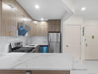 124-28 Queens Blvd unit 6C, Kew Gardens, NY 11415 - photo 5