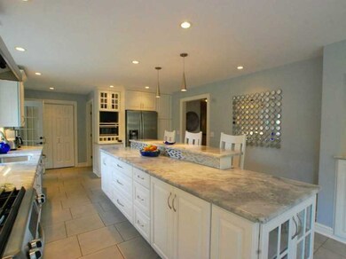 3221 Colonial Ave, Erie, PA 16506 - photo 3