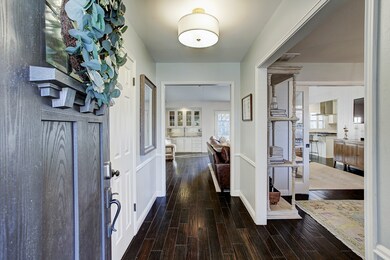 1027 Chamboard Ln, Houston, TX 77018 - photo 4