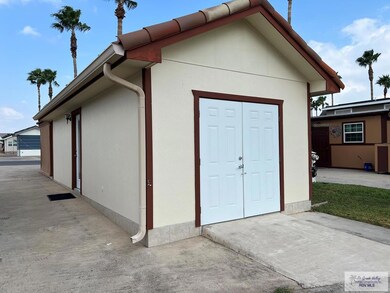 2184 Carmona W, Mercedes, TX 78570 - photo 6