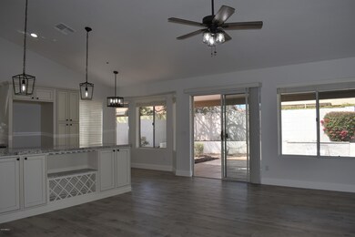 Family Room - Kitchen - Breakfast room