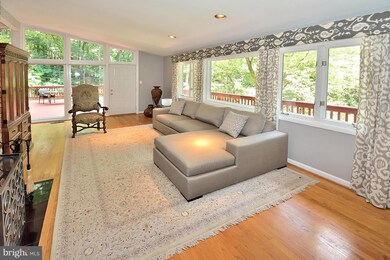 6365 Burton Cir, Falls Church, VA 22041 - photo 3