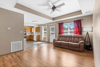 406 W Cline St, Aurora, MO 65605 - photo 3