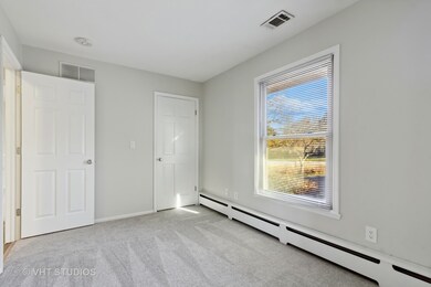 921 S Raddant Rd unit 2, Batavia, IL 60510 - photo 5