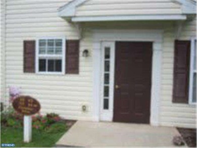 37 Christine Dr unit 5, Reading, PA 19606 - photo 2