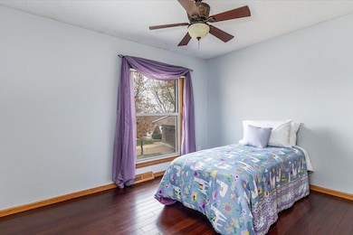 3160 Sequoia Cir, Dubuque, IA 52003 - photo 5