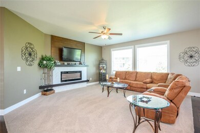 1646 S 11th St, Adel, IA 50003 - photo 4