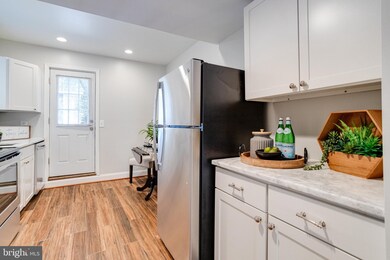 2002 Spark Ct, Baltimore, MD 21231 - photo 6