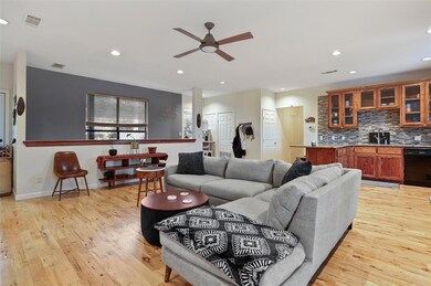 5217 Richard Ave unit B, Dallas, TX 75206 - photo 3