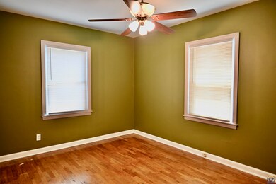 1608 SW Campbell Ave, Topeka, KS 66604 - photo 6