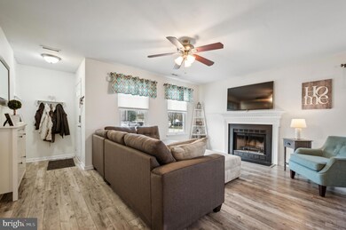 211 Ferris Ln unit 11B, Doylestown, PA 18901 - photo 4