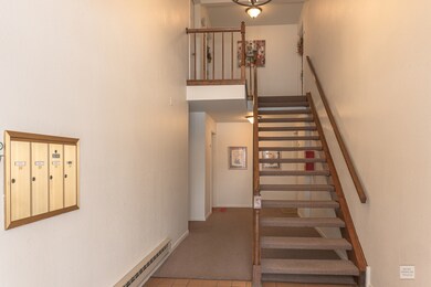 2160 Lancaster Cir unit 201D, Naperville, IL 60565 - photo 3