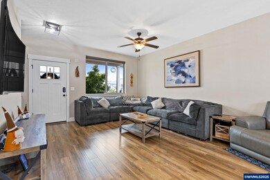 1202 Albatross Ct, Sweet Home, OR 97386 - photo 6