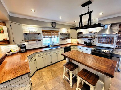 100 Shady Dr, Roaring Brook Township, PA 18444 - photo 7