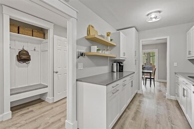 9985 Edelweiss Cir, Shawnee, KS 66203 - photo 6