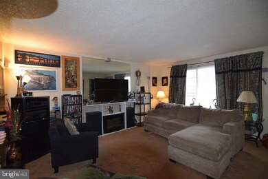 8965 Ashton Rd, Philadelphia, PA 19136 - photo 5