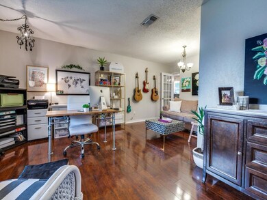 440 W Pleasantview Dr, Hurst, TX 76054 - photo 5