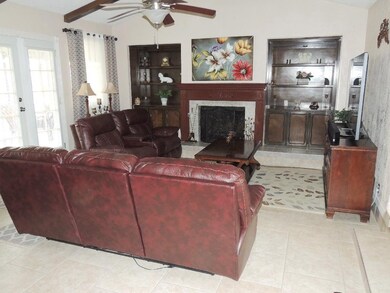 10816 Tom Kite Ct, El Paso, TX 79935 - photo 7