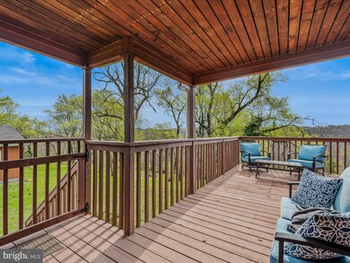 4232 Fairview Dr, Berkeley Springs, WV 25411 - photo 7