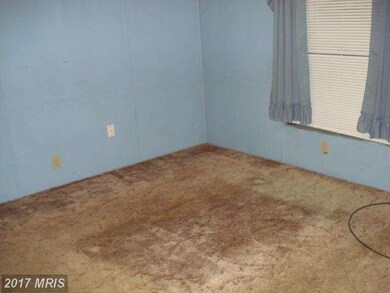 99 Melbourne Ct, Bunker Hill, WV 25413 - photo 4