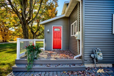 5-web-or-mls-5069-staple-rd