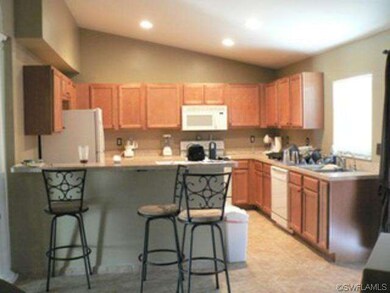 229 Manasota St, Fort Myers, FL 33913 - photo 2