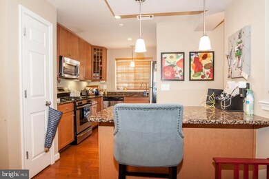 4151 S Four Mile Run Dr unit 201, Arlington, VA 22204 - photo 6