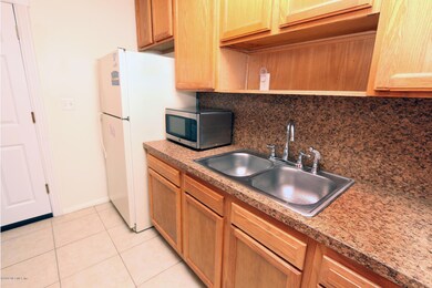 578 Sapelo Rd, Jacksonville, FL 32216 - photo 7