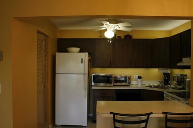 109 Lake Pine Cir unit C-2, Greenacres, FL 33463 - photo 3