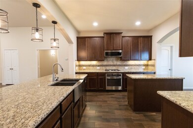 5173 Echo Falls Dr, Alvin, TX 77511 - photo 6