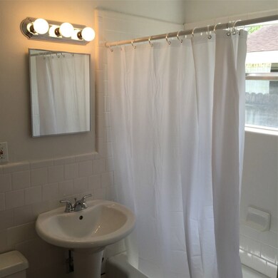 229 Neyland St, Houston, TX 77022 - photo 7