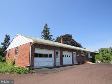 2907 Diamond St, Hatfield, PA 19440 - photo 2