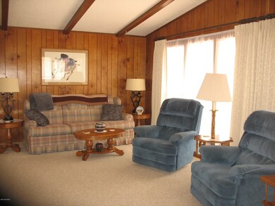 5830 Flying Circle Living Room (1)