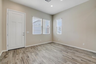 4-Foyer