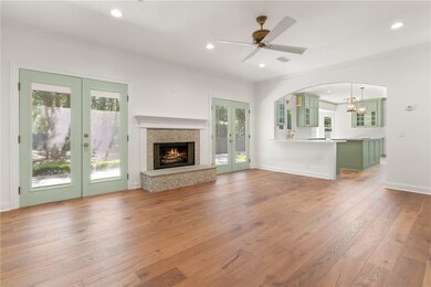 Alternate view of he family room, with its tabby f