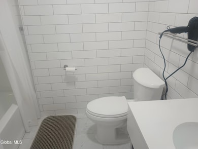 199 Lark St, Albany, NY 12210 - photo 4