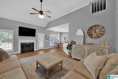 1053 Long Branch Pkwy, Calera, AL 35040 - photo 5