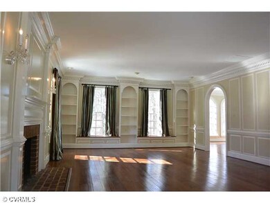 Den/Family/Great Room - Huge family room flooded w