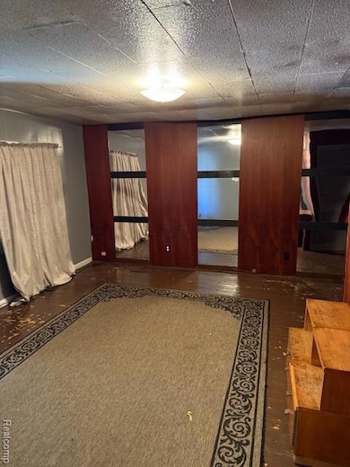 111 Burke St, River Rouge, MI 48218 - photo 2