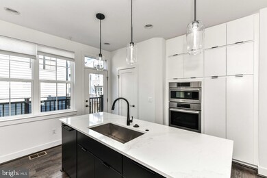 1868 Michael Faraday Dr, Reston, VA 20190 - photo 6