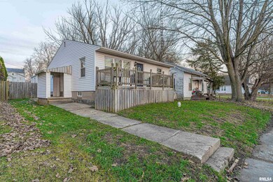 222 Williamette Ave, Lincoln, IL 62656 - photo 2