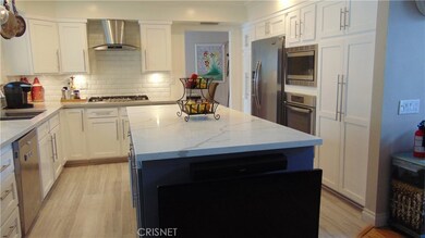 5133 Medina Rd, Woodland Hills, CA 91364 - photo 7