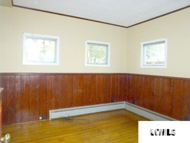 607 Decatur St, Lincoln, IL 62656 - photo 7