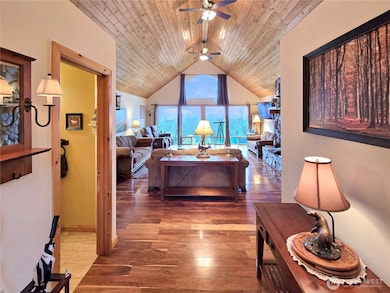 1028 Circle Dr, Camano Island, WA 98282 - photo 3