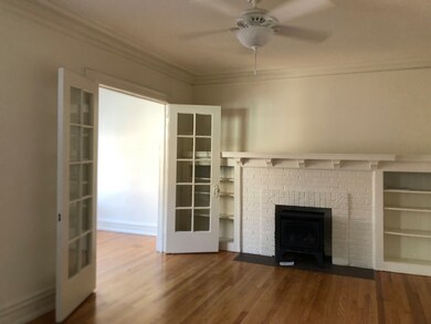 1126 W Pratt Blvd unit 3N, Chicago, IL 60626 - photo 3